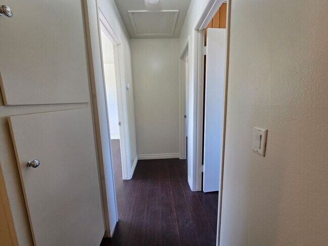 Building Photo - New Listing!