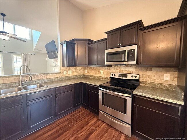 Building Photo - 254 Eclipse Dr