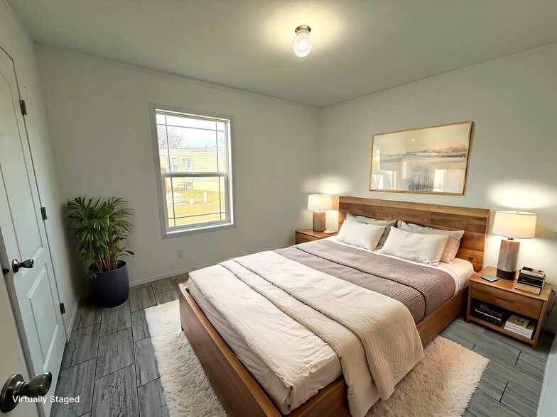 Building Photo - 4 Northglen Dr