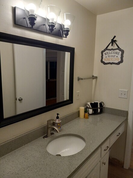 Building Photo - 2150-2160 Raynor St SE