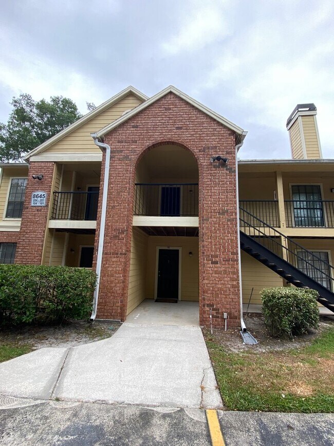 THE GRAND RESERVE CONDO 8645 Fancy Finch Dr Tampa FL 33614