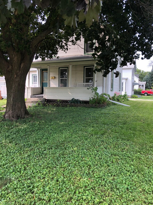 Front of house - 1425 5th Ave