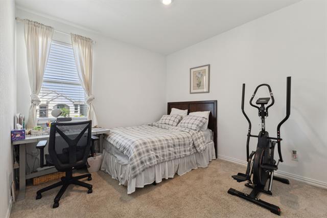 Building Photo - 705 Alden Dr