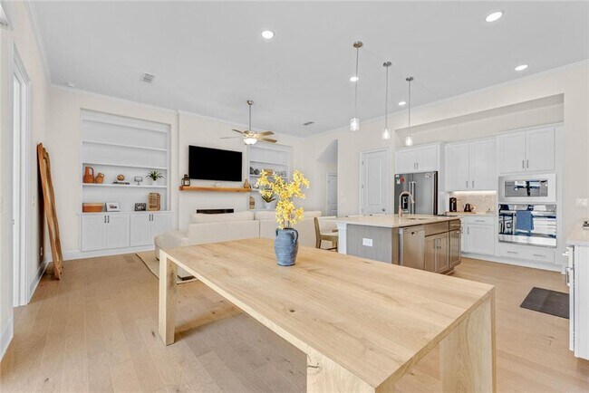 Building Photo - 746 Stickley Oak Way