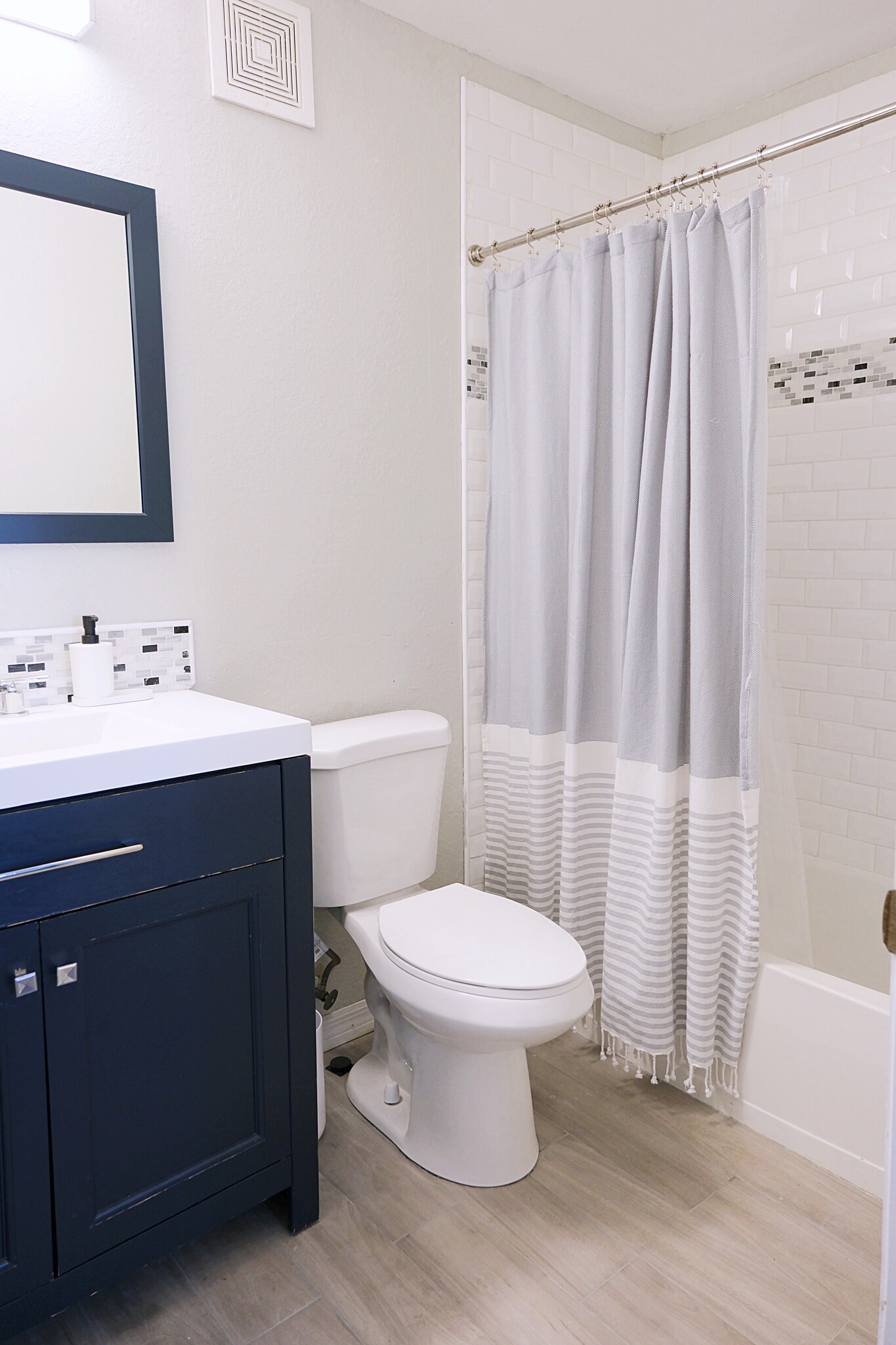 Bathroom - 2923 Shadow View Cir