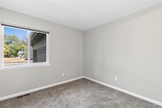 Building Photo - 3119 Greenwood Cir