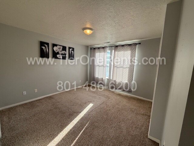 Building Photo - NO DEPOSIT option available for qualified ...