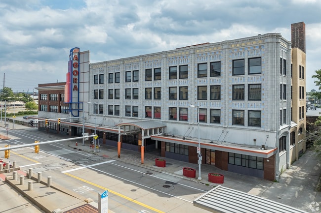 Building Photo - 5000 Euclid Ave