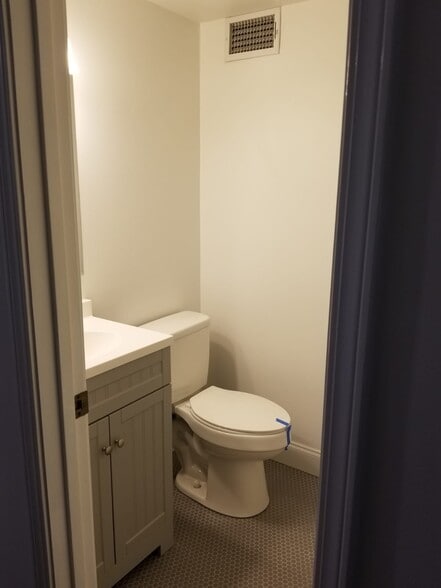 half bath downstairs - 783 N Parkwood Rd