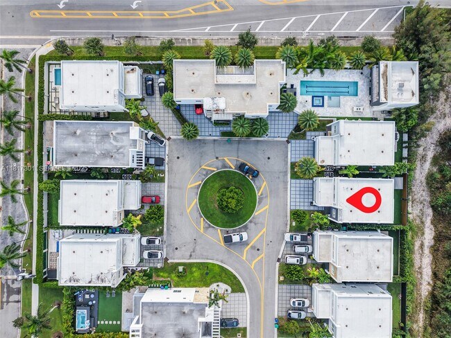 Building Photo - 10373 NW 68th Terrace