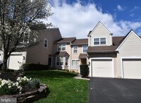 Building Photo - 318 Country Club Dr