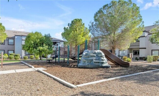 Building Photo - 7255 W Sunset Rd