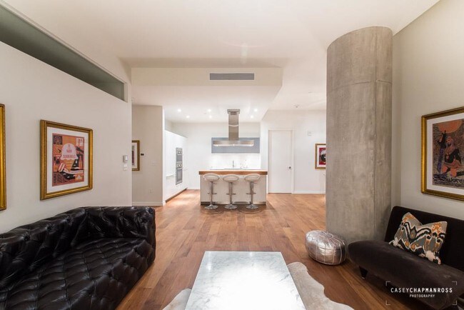 Building Photo - 210 Lavaca St