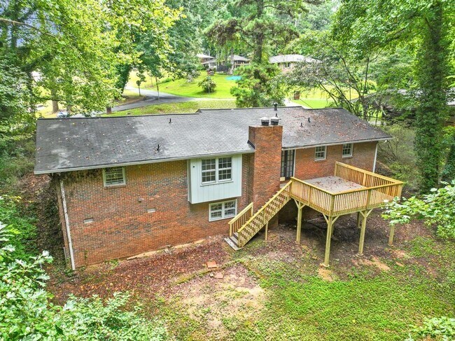 Building Photo - 246 Barbara Ln