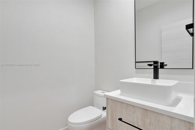 Building Photo - 21382 Marina Cove Cir