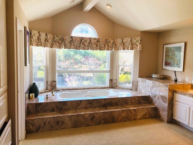 Building Photo - 12393 Beauchamps Ln