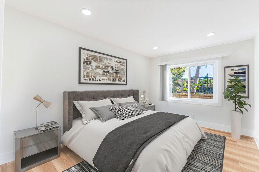 Building Photo - 23831 Pesaro