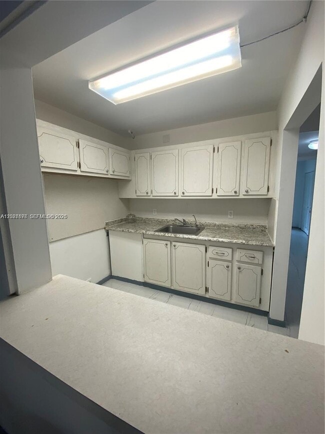 Building Photo - 111 Tilford F