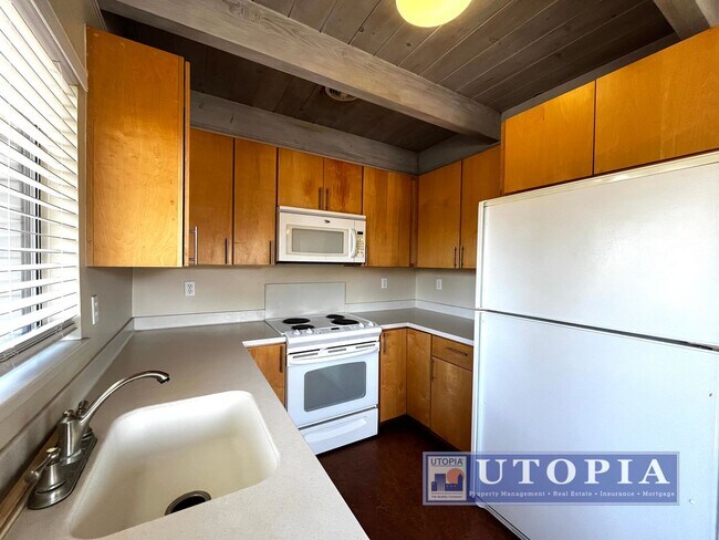 Building Photo - 416 Ocean View Ave