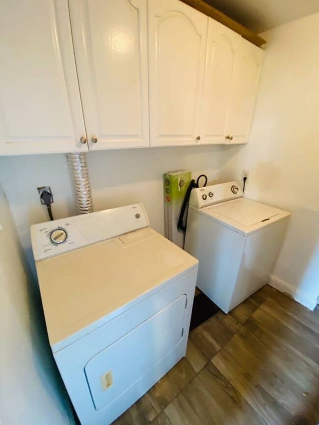 Building Photo - 7936 NW 5th Ave