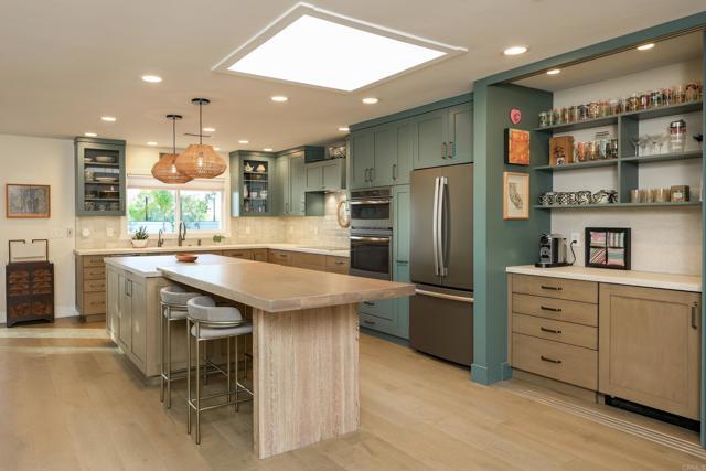 Building Photo - 667 Solana Hills Ct