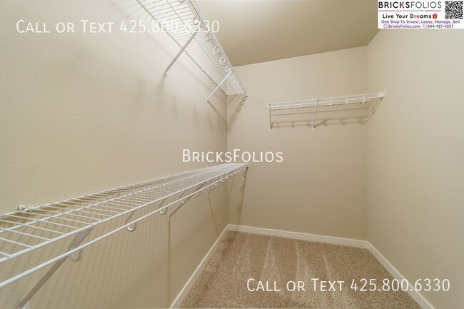 Building Photo - 10626 Eastridge Dr NE