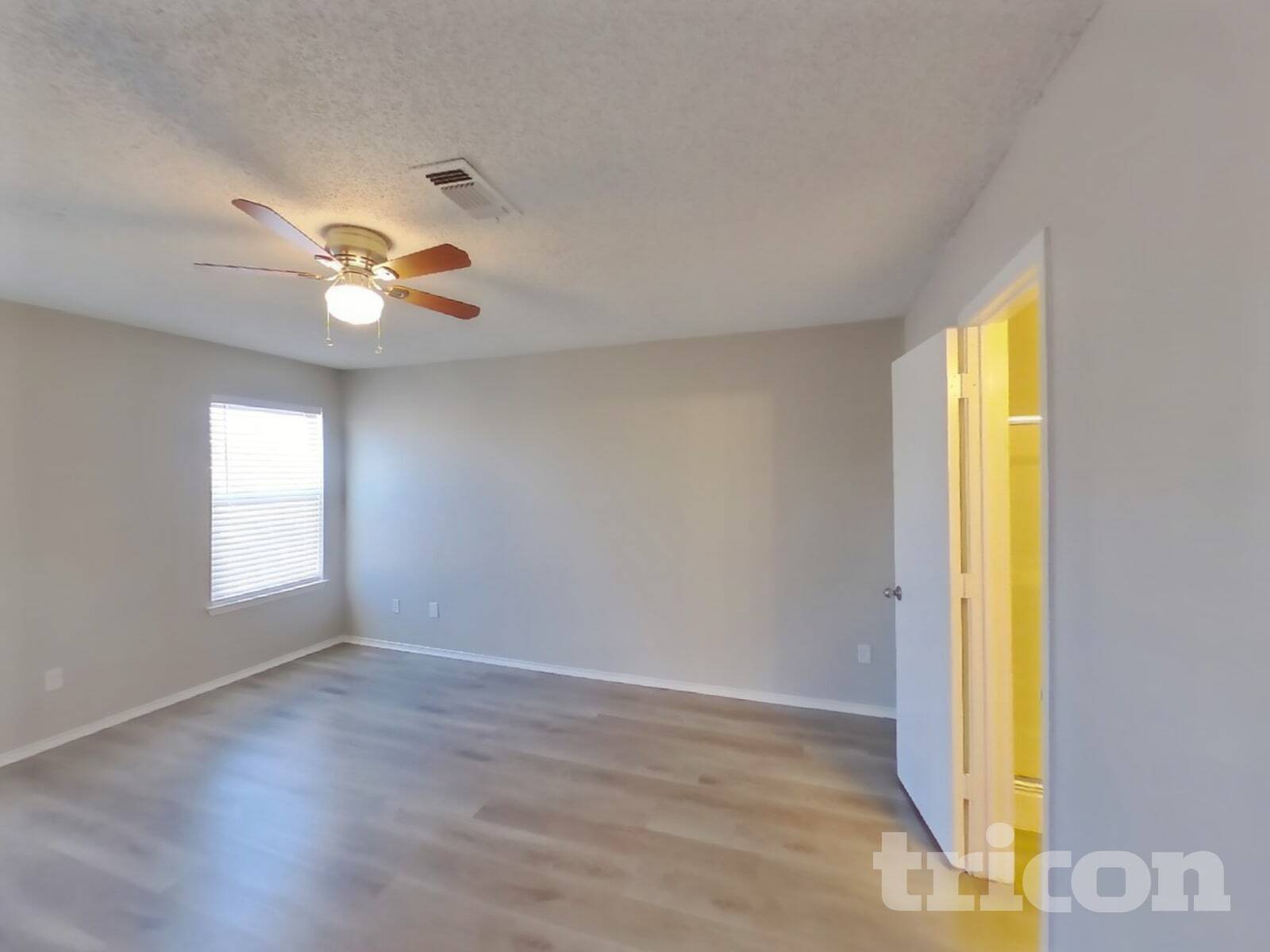 Building Photo - 327 Moss Hill Dr