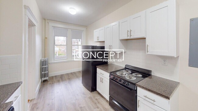 Building Photo - 6 Vinal St