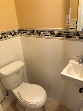 Building Photo - Great 2BR/2BA home in Prime location in University City. Available Nov 5th