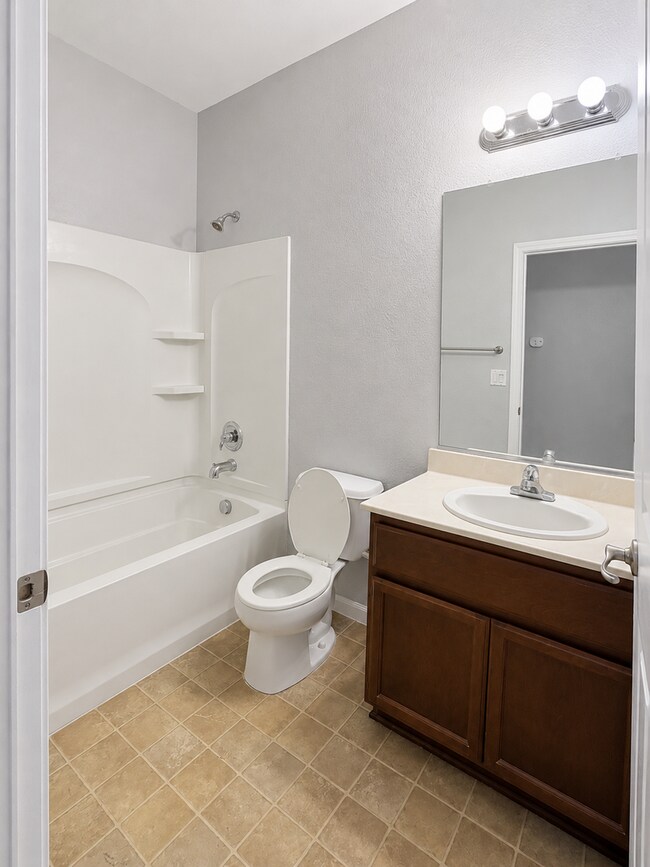 Building Photo - 523 Beckman Way