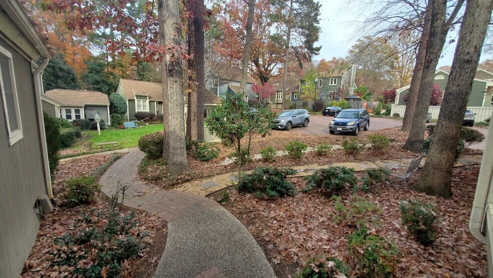 Building Photo - 5927 Sentinel Dr