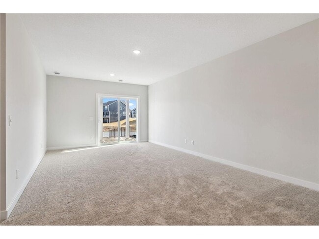 Building Photo - 10180 Shadyview Ln N
