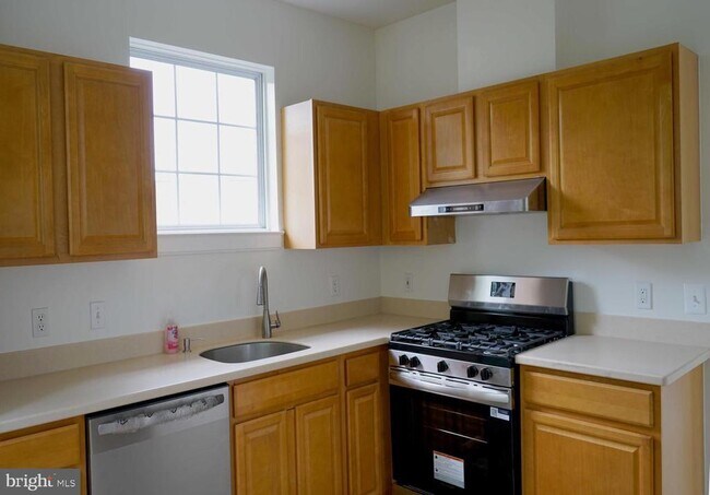 Building Photo - 12004 Amber Ridge Cir