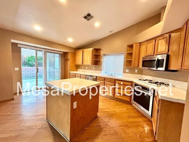 Building Photo - 12446 Tierra Bonita Dr