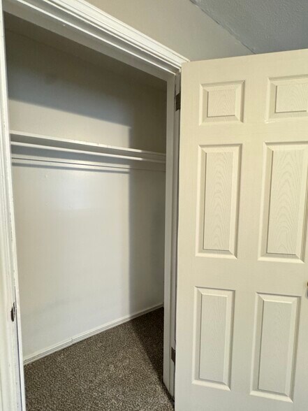 Building Photo - 9111 N Walker Ave