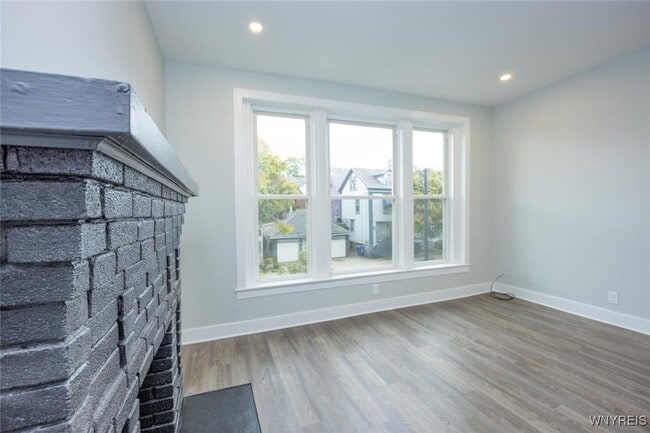 Building Photo - 1008 Elmwood Ave