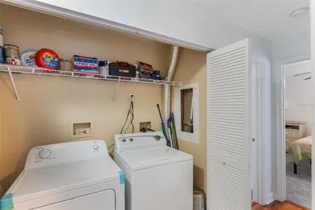 Building Photo - Orlando - 3 Bedrooms, 2 Bathrooms – $1,695.00