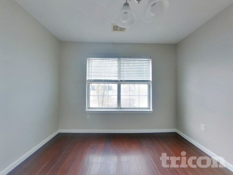 Building Photo - 4036 Broadbill Cir