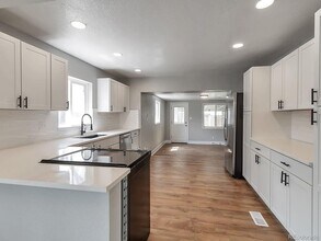 Building Photo - Fully renovated ranch style home near Anschutz Medical Campus