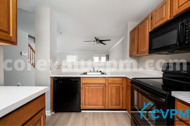 Building Photo - 1691 Fallowfield Ct