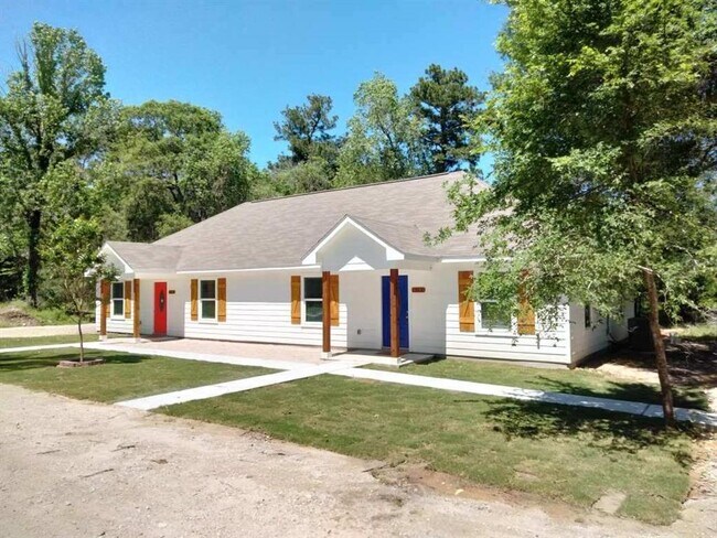 Building Photo - 15534 Towerwood Dr