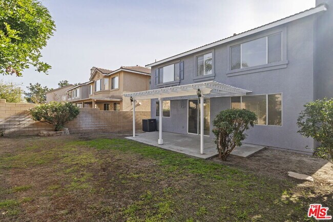 Building Photo - 16850 Merion Ln