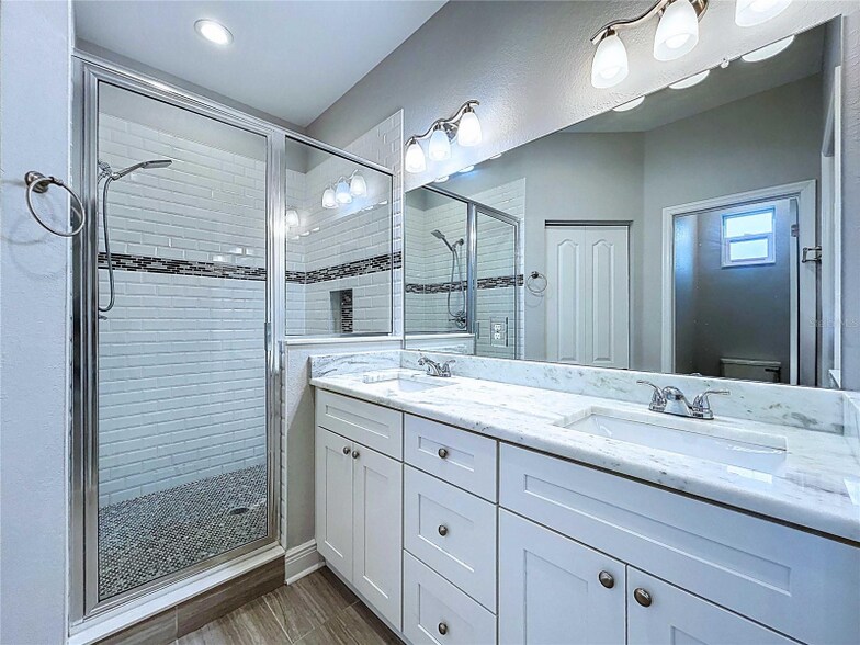 Building Photo - 1806 E Ellicott St