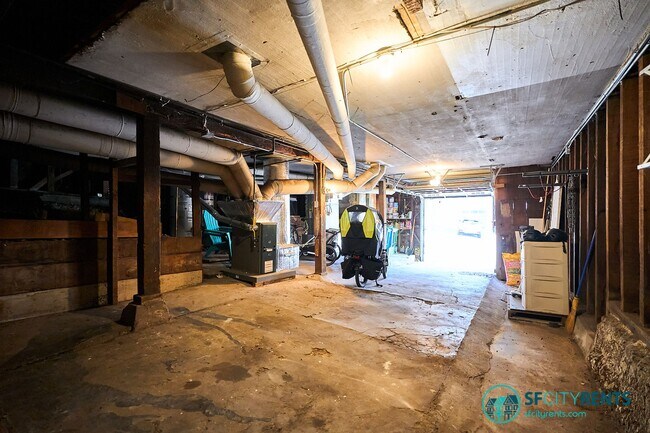 Building Photo - Cole Valley: Top Floor Edwardian Flat w/ F...