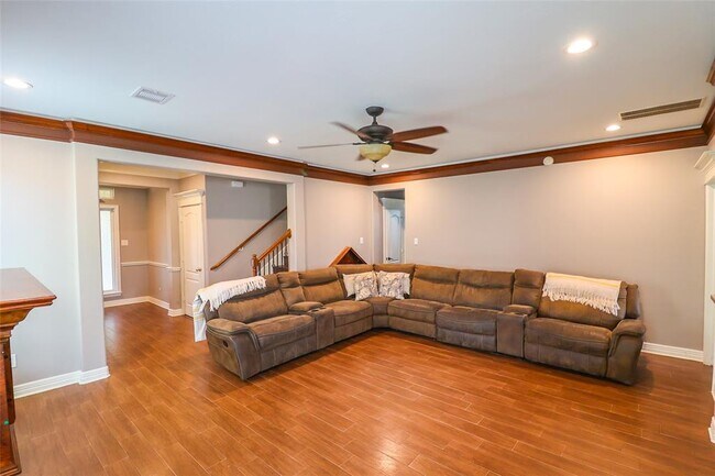 Building Photo - 7438 Tonsley Springs Dr