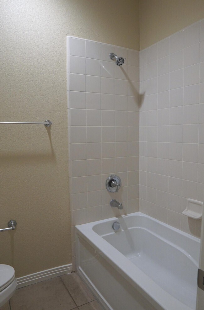 Building Photo - 35579 Domani Dr