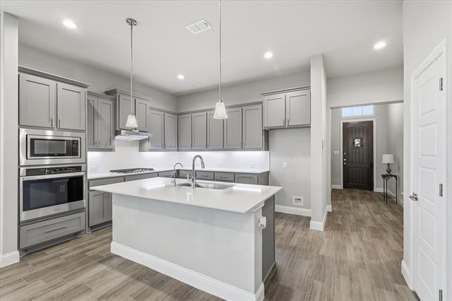 Building Photo - 2244 Knightsgate Rd