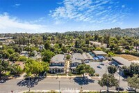 Building Photo - 571 Lincoln Ave