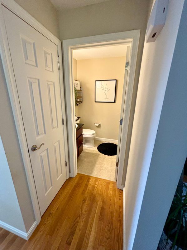 Building Photo - 132 Karatzas Avenue