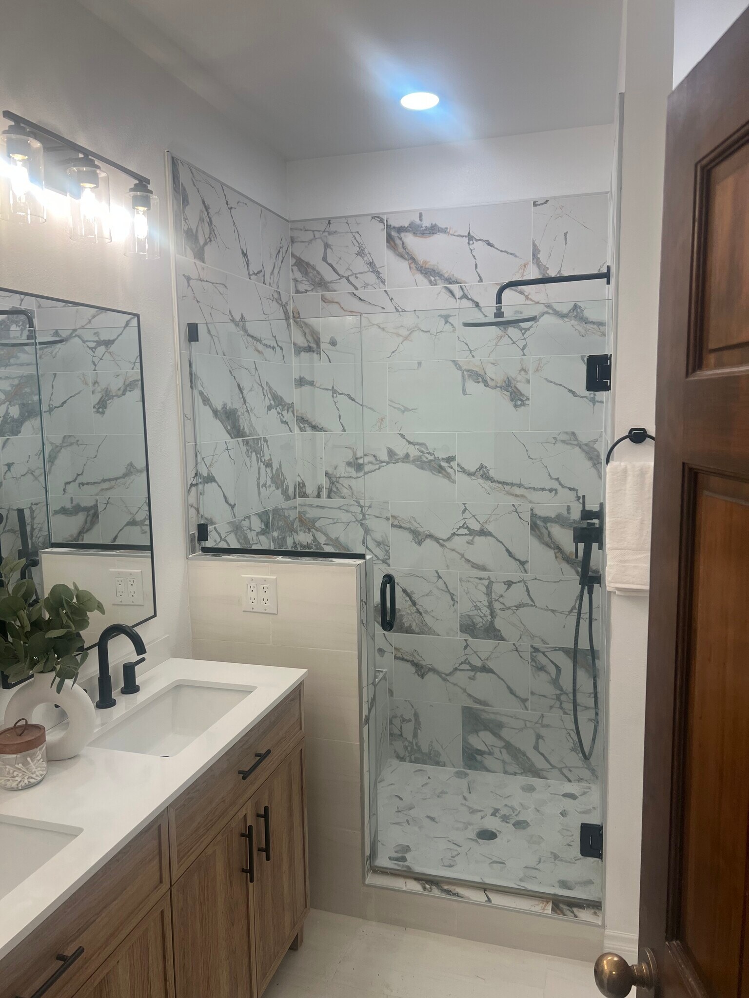 Master Bath - 1512 Larimer St